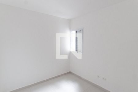 Quarto 2 de apartamento para alugar com 2 quartos, 48m² em Vila Nivi, São Paulo