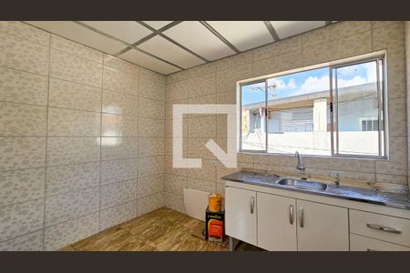 Cozinha de kitnet/studio para alugar com 1 quarto, 18m² em Jardim Nizia, São Paulo