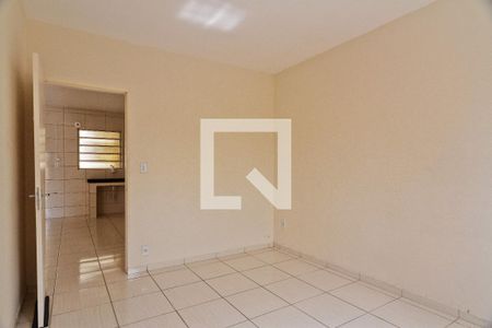 Quarto de casa para alugar com 1 quarto, 80m² em Parque Peruche, São Paulo