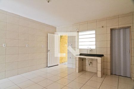 Sala de casa para alugar com 1 quarto, 80m² em Parque Peruche, São Paulo