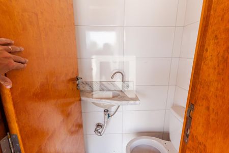 Banheiro de Serviço de apartamento à venda com 2 quartos, 106m² em Jardim Santo Alberto, Santo André