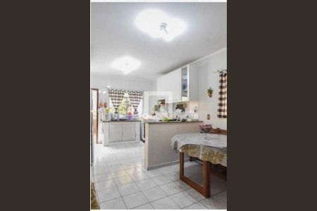 Casa à venda com 3 quartos, 125m² em Vila Arriete, São Paulo