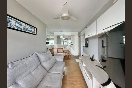 Sala de apartamento para alugar com 2 quartos, 60m² em Recreio dos Bandeirantes, Rio de Janeiro