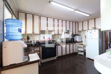 Cozinha de apartamento à venda com 3 quartos, 168m² em Parque Novo Mundo, São Paulo