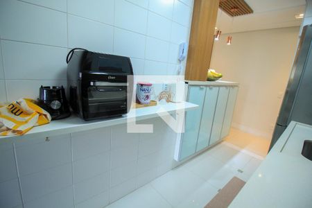 Cozinha de apartamento à venda com 3 quartos, 115m² em Vila Canero, São Paulo