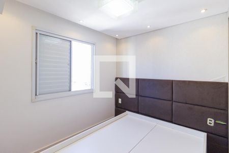Quarto 2 de apartamento para alugar com 2 quartos, 50m² em Jardim Roberto, Osasco
