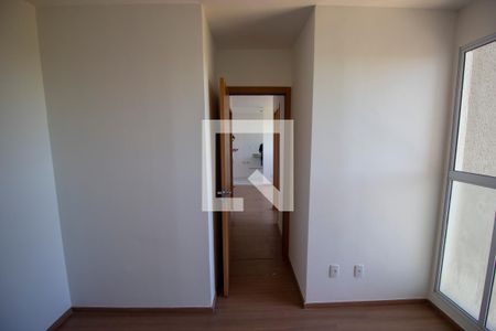 Quarto de apartamento para alugar com 2 quartos, 47m² em Qr 110, Brasília