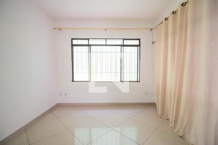 Sala de casa para alugar com 3 quartos, 126m² em Jardim Sarah, São Paulo