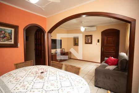 Sala de casa à venda com 3 quartos, 130m² em Vila Ipiranga, Porto Alegre