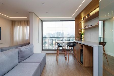 Sala de apartamento à venda com 2 quartos, 71m² em Santo Amaro, São Paulo