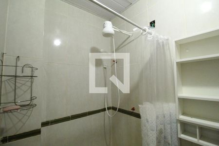 Banheiro de kitnet/studio para alugar com 1 quarto, 35m² em Taquara, Rio de Janeiro