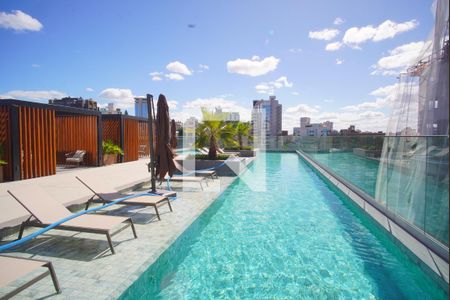 Área Comum - Piscina de kitnet/studio à venda com 1 quarto, 25m² em Boa Vista, Porto Alegre