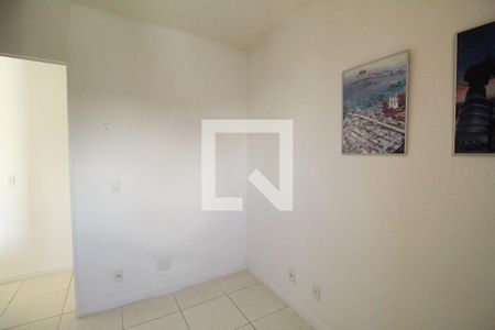 Quarto 1 de apartamento para alugar com 2 quartos, 48m² em Jacarepaguá, Rio de Janeiro