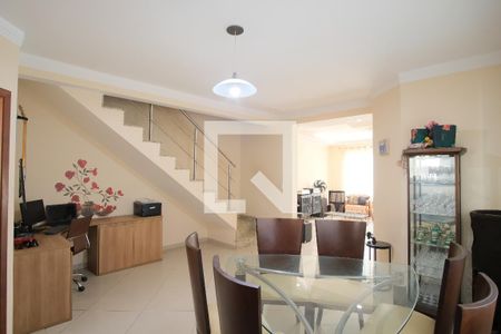 Sala de Jantar de casa à venda com 3 quartos, 330m² em Jardim Textil, São Paulo