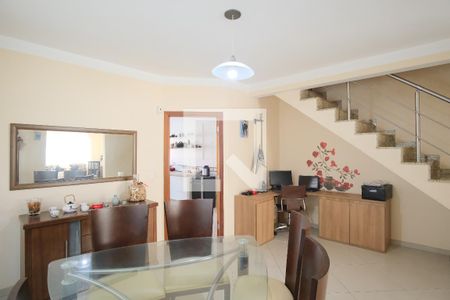 Sala de Jantar de casa à venda com 3 quartos, 330m² em Jardim Textil, São Paulo