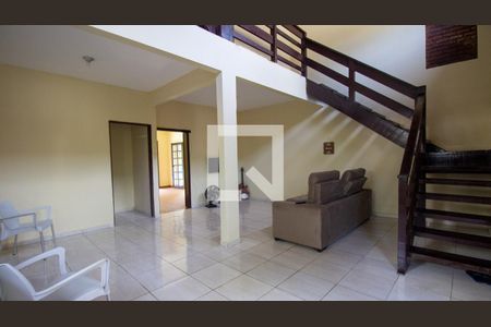 Sala de casa de condomínio à venda com 4 quartos, 250m² em Vargem Pequena, Rio de Janeiro