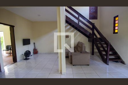 Sala de casa de condomínio à venda com 4 quartos, 250m² em Vargem Pequena, Rio de Janeiro