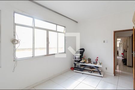 Sala de casa à venda com 3 quartos, 245m² em Vila Kosmos, Rio de Janeiro