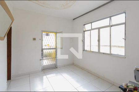 Sala de casa à venda com 3 quartos, 245m² em Vila Kosmos, Rio de Janeiro