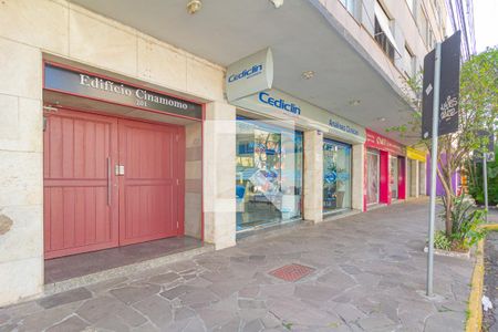 Entrada de apartamento à venda com 1 quarto, 42m² em Centro, Canoas