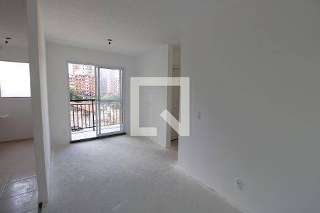 Sala de apartamento à venda com 2 quartos, 45m² em Todos Os Santos, Rio de Janeiro