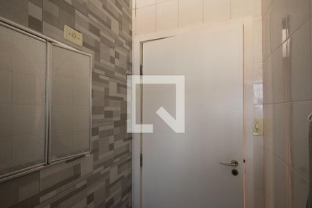 Banheiro 2 de casa de condomínio à venda com 5 quartos, 250m² em Jardim Guapira, São Paulo