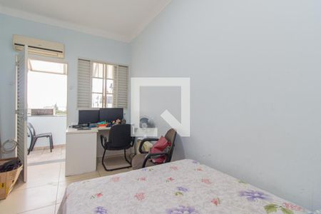 Quarto 2 de casa à venda com 2 quartos, 90m² em Vila Monumento, São Paulo