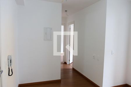 Sala de apartamento para alugar com 2 quartos, 43m² em Veloso, Osasco