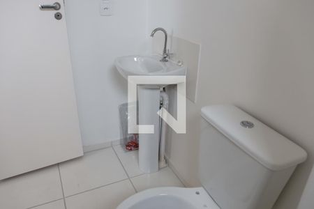 Banheiro da Suíte de apartamento para alugar com 2 quartos, 43m² em Veloso, Osasco
