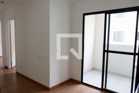 Sala de apartamento para alugar com 2 quartos, 43m² em Veloso, Osasco