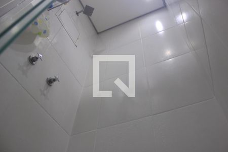 Banheiro de apartamento à venda com 2 quartos, 44m² em Vila Bremen, Guarulhos