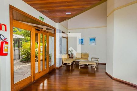 Hall de Entrada de apartamento à venda com 3 quartos, 289m² em Petrópolis, Porto Alegre
