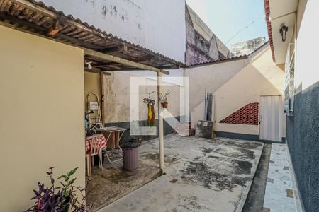 Quintal de casa à venda com 3 quartos, 89m² em Del Castilho, Rio de Janeiro
