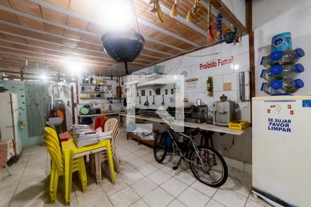 Sala térreo de casa para alugar com 5 quartos, 470m² em Nossa Senhora da Saude, Belo Horizonte