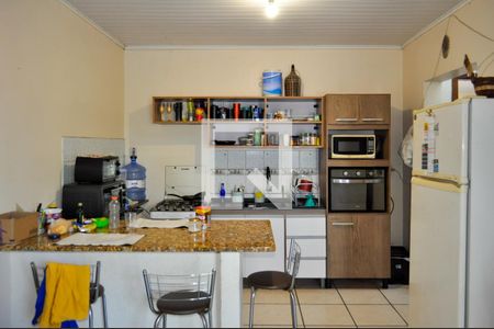 Cozinha de casa à venda com 2 quartos, 174m² em Vila Nova, Porto Alegre