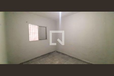 Quarto de casa para alugar com 1 quarto, 70m² em Jardim Roberto, Osasco