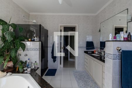 Casa à venda com 302m², 4 quartos e 3 vagasBnaheiro da Suíte 2