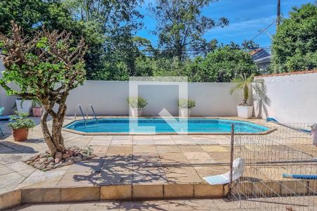 Casa à venda com 302m², 4 quartos e 3 vagasÁrea comum - Piscina