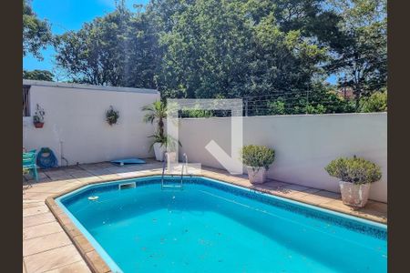 Casa à venda com 302m², 4 quartos e 3 vagasÁrea comum - Piscina