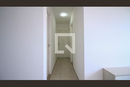 Corredor de apartamento para alugar com 3 quartos, 61m² em Jardim Vila Formosa, São Paulo