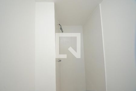 Banheiro de apartamento para alugar com 2 quartos, 35m² em Parque Sao Rafael, São Paulo