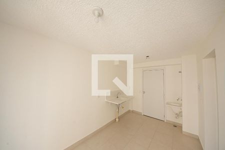 Sala/cozinha de apartamento para alugar com 2 quartos, 35m² em Parque Sao Rafael, São Paulo