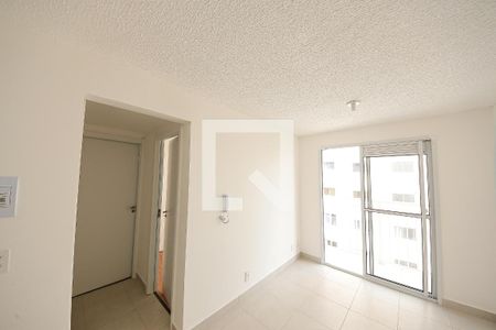 Sala/cozinha de apartamento para alugar com 2 quartos, 35m² em Parque Sao Rafael, São Paulo