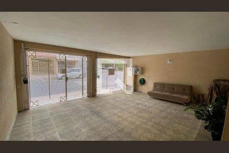 Garagem de casa à venda com 3 quartos, 230m² em Vila Camilópolis, Santo André