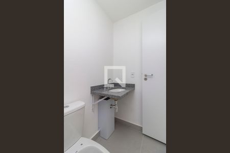 Banheiro de kitnet/studio à venda com 0 quarto, 23m² em Santo Amaro, São Paulo