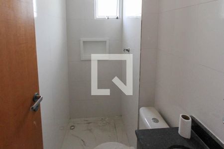 Banheiro de apartamento à venda com 2 quartos, 35m² em Jardim Santa Teresinha, São Paulo