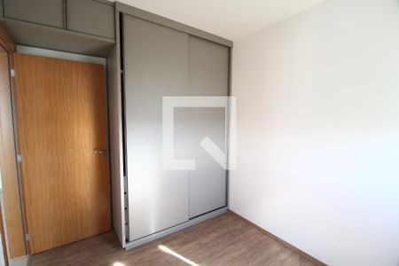 Quarto 1 de apartamento para alugar com 2 quartos, 55m² em Shopping Park, Uberlândia