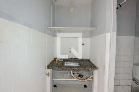 Cozinha de kitnet/studio para alugar com 1 quarto, 24m² em Bela Vista, São Paulo