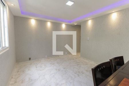 Sala de apartamento para alugar com 2 quartos, 75m² em Conjunto Residencial José Bonifácio, São Paulo