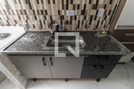 Cozinha de apartamento para alugar com 2 quartos, 75m² em Conjunto Residencial José Bonifácio, São Paulo